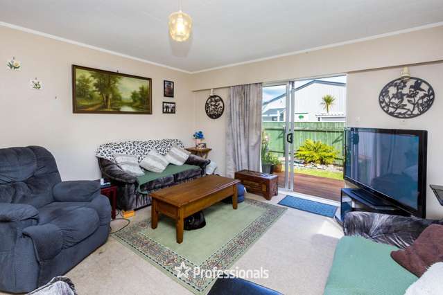 9B Denver Grove Totara Park_2