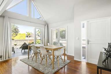 2/68 Norwood Road_3