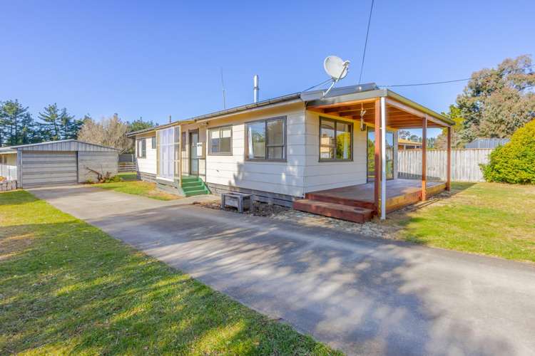 12 Lake Street Takapau_12