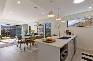 11 Red Cottage Drive_3