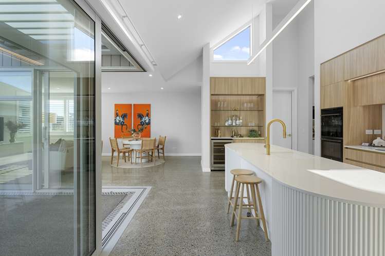 90 Southfield Drive Lincoln_13