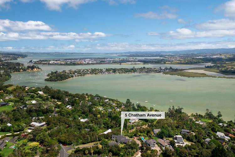 5 Chatham Avenue Paremoremo_31