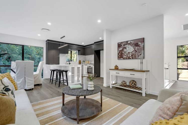 8a South Lynn Road Titirangi_23