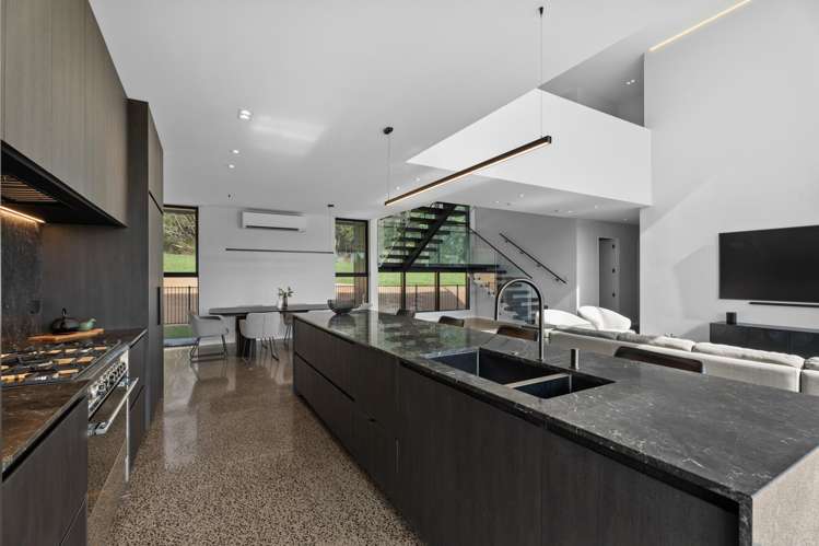 49 Candia Road Swanson_13