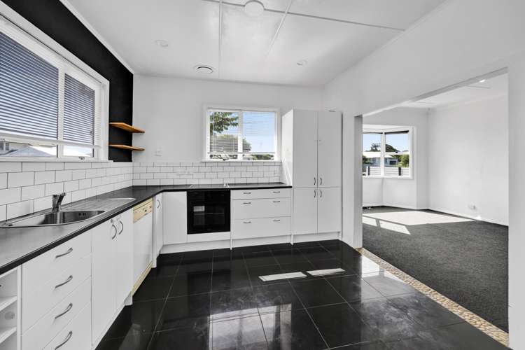 165 Waihi Road Hawera_8