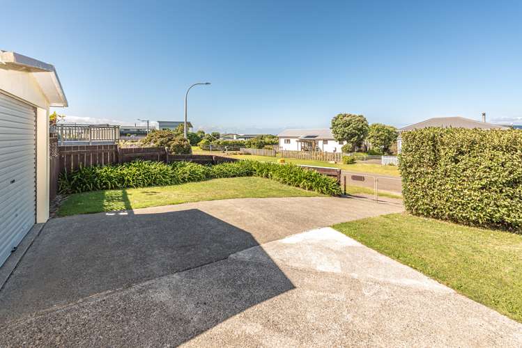 22 Okiwa Terrace Waiinu Beach_22