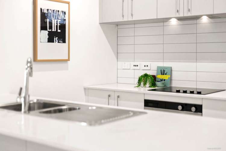 706/6 Waikumete Road Glen Eden_15