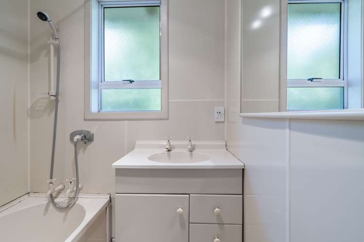 34 Grant Road Otatara_14