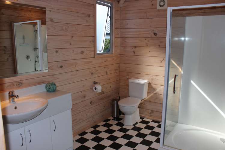 132 Harbour Drive Matarangi_16