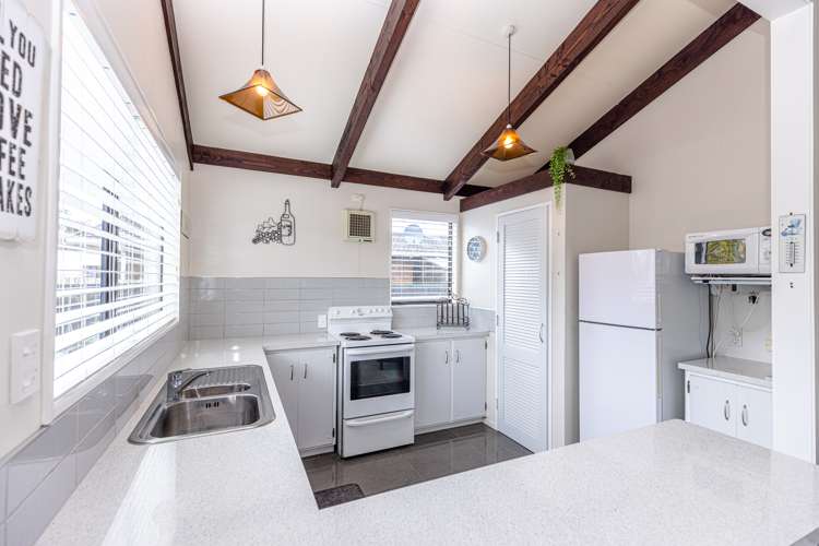 8 Bens Place Springvale_5