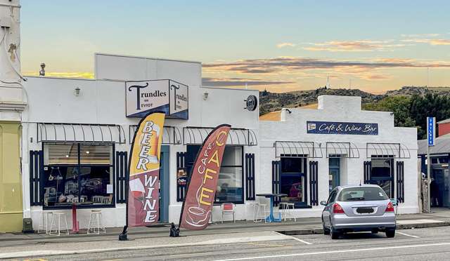 Licensed Café & Wine Bar – Rent-Free Until Sept