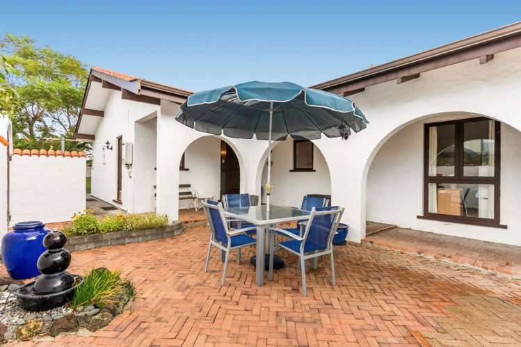 1/37 Beach Road Manly_8