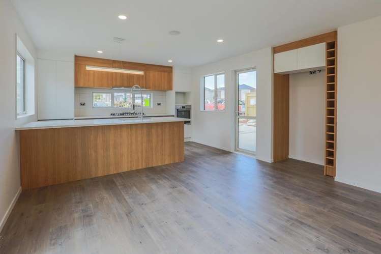 24 Pikao Place East Tamaki_2