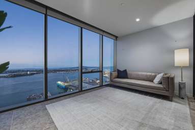 4401/10 Commerce Street_2