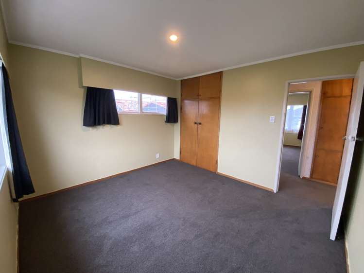 87 Royal View Road Te Atatu South_10