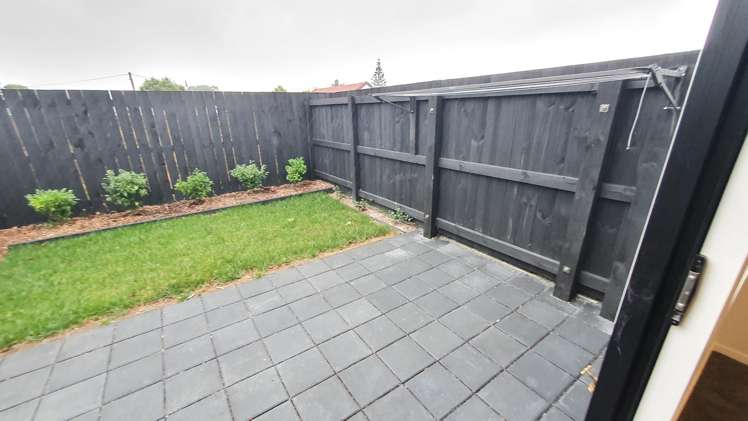 4/66 Metcalfe Road Ranui_11