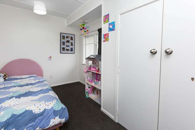 21 Totara Park Road Clouston Park_20