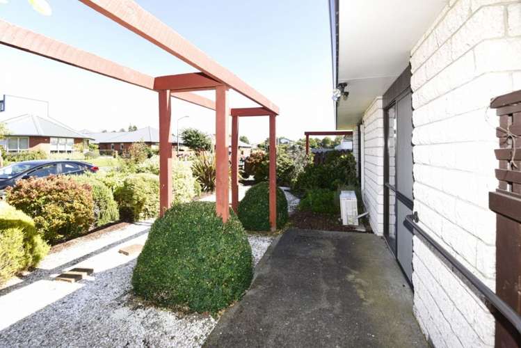 2/50 Queens Drive Allenton_14