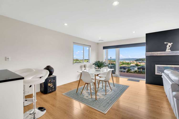 141 Alec Craig Way Gulf Harbour_5