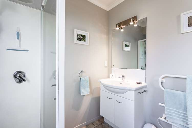 45 Percy Kinsman Crescent Riverstone Terraces_11