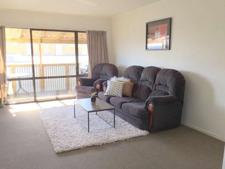 2/57 Tawa Street_0
