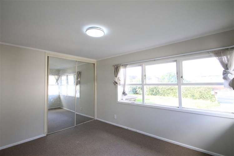 13 Beach Road Te Atatu Peninsula_9