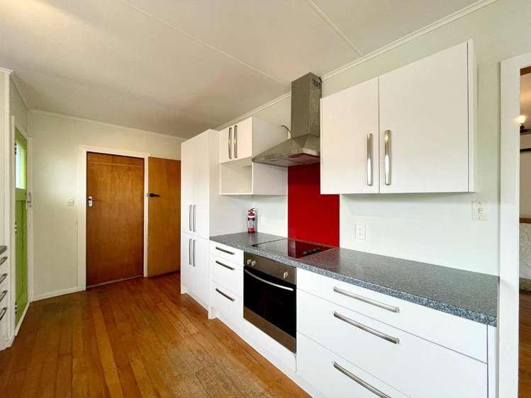 15 Beaumont Crescent 2157_5