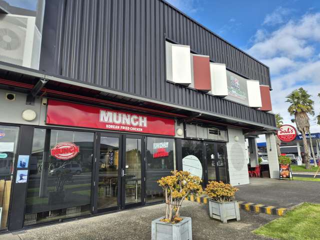2/151 Lincoln Road Henderson_3