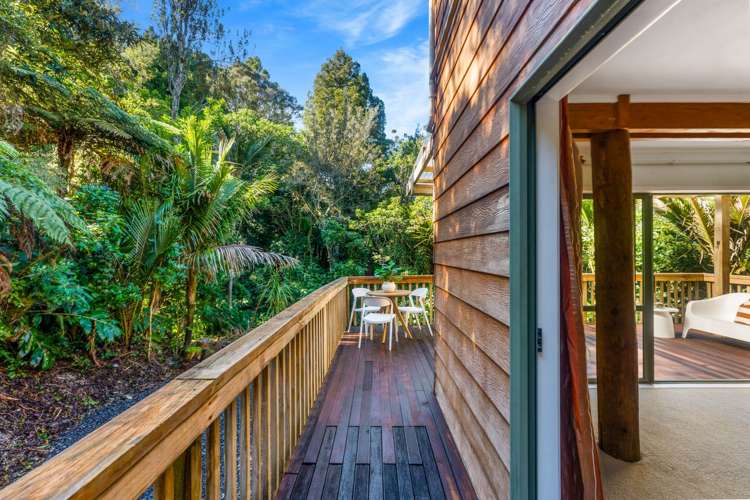 281 Huia Road_2