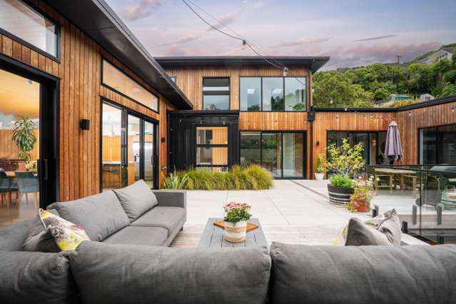 CONTEMPORARY SANCTUARY—SECLUDED YET NEAR THE CITY