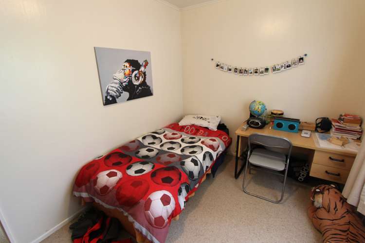 27 George Street Pahiatua_7