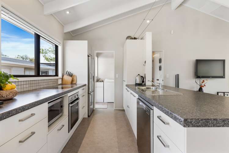 16 Holland Close Pauanui_8