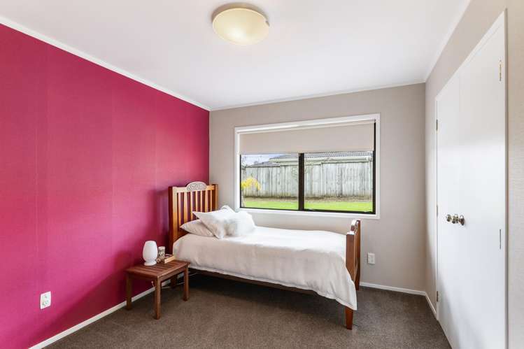 36 Butley Drive Farm Cove_16