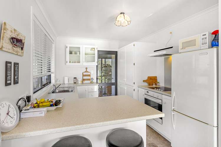 1213 Te Waitere Road Taharoa_7