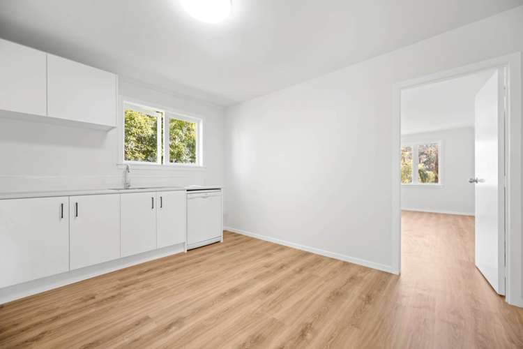 350 West Coast Road_4