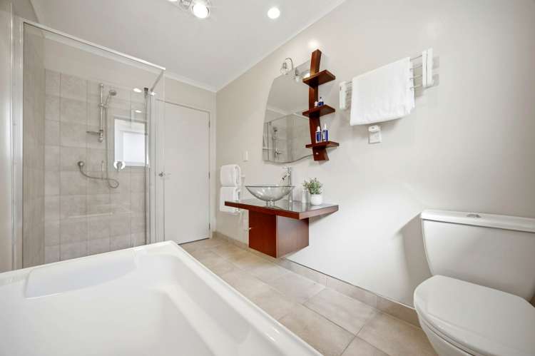 25 Durbin Court Greenhithe_16