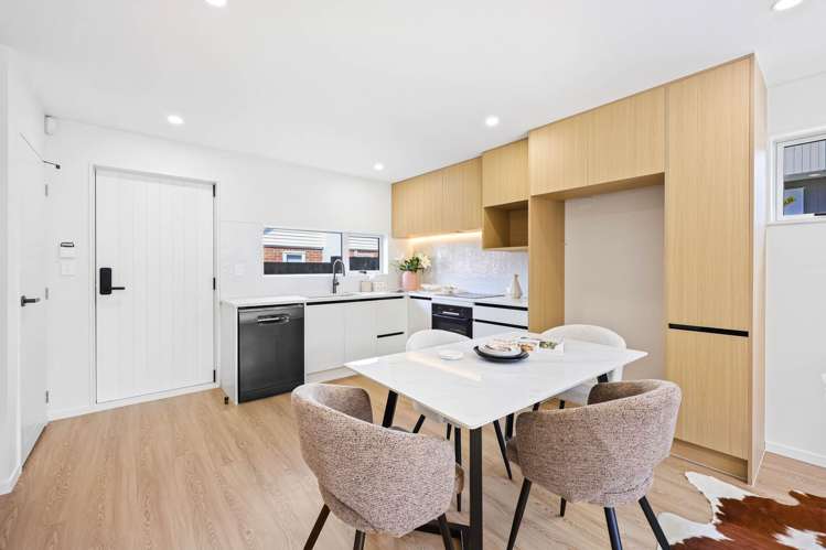 65D Kiwi Road Pt Chevalier_6