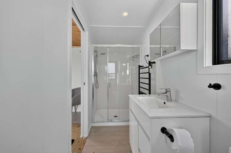 3 Flame Tree Lane Taipa_14