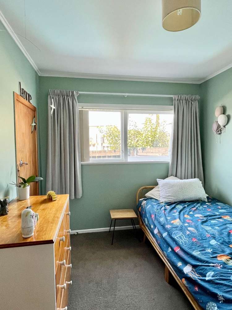 8 Pooks Road Ranui_12