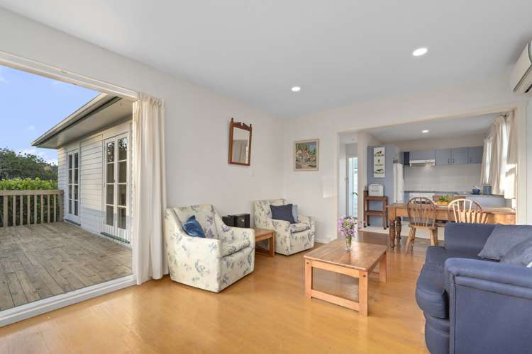 46 Melba Street Beach Haven_13