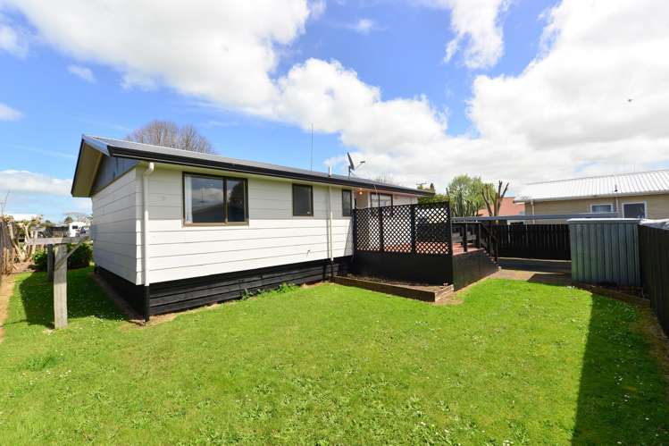 79 Moore Street Leamington_21