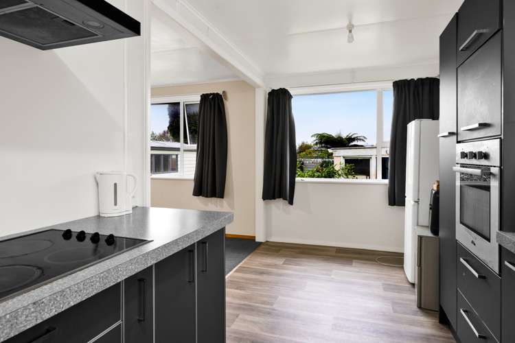 160 Glover Road Hawera_12