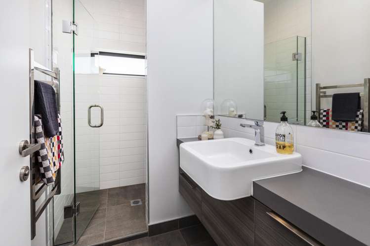 2 Maurice Knowles Lane Cashmere_16