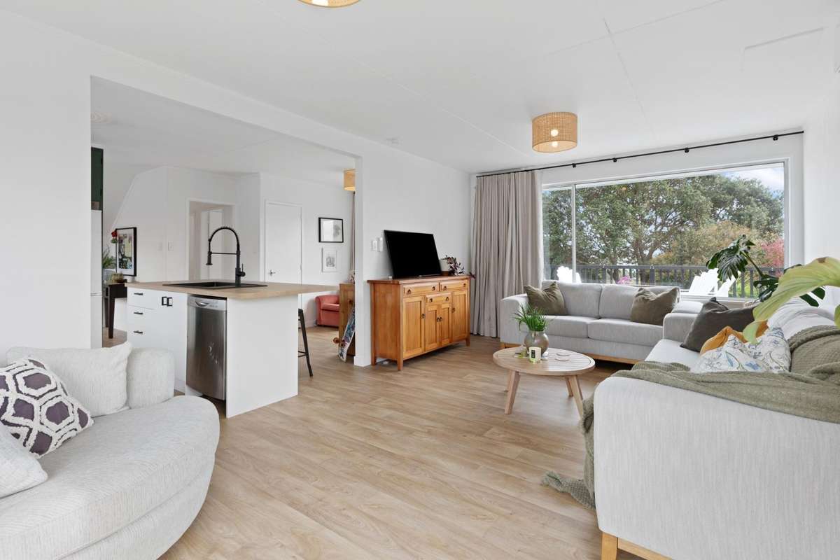 77 Anne Road_3