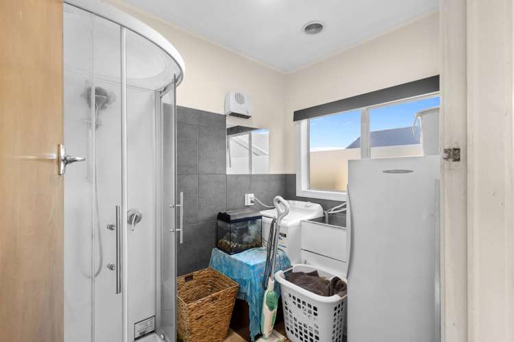 8 Glasgow Street Takaro_16