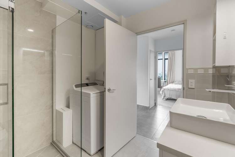 2F/38 James Cook Crescent Remuera_9