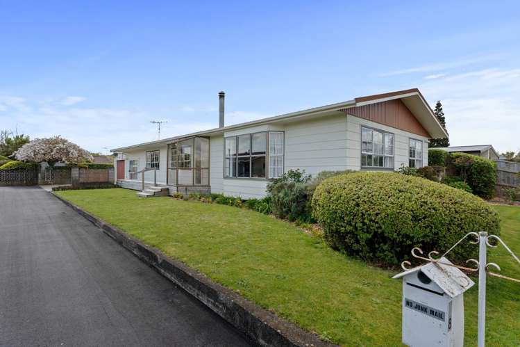 8 Cambridge Street Pahiatua_23