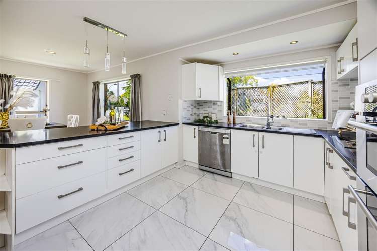 6 Majesty Place Half Moon Bay_10