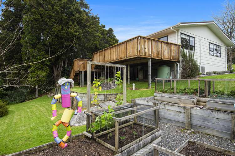 83 Mackesy Road Parahaki_23