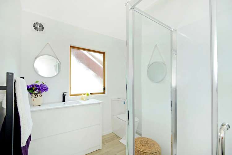 2/78 Aeroview Drive Beach Haven_12